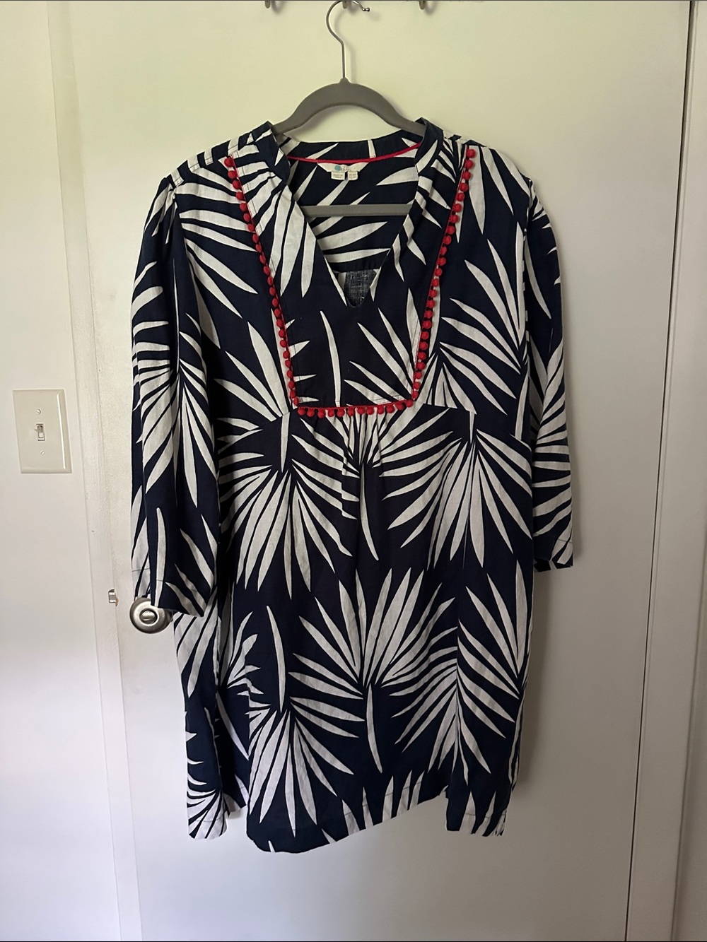 Boden Navy and White Palm-Print Long-Sleeve Tunic with Red Trim